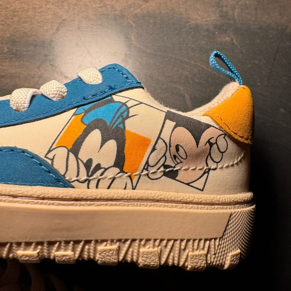 Zara Disney Mickey and friends size 5 shoes